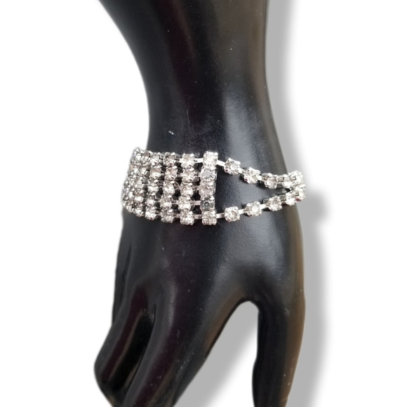 VINTAGE 1950s SILVERTONE & DIAMANTE CRYSTAL MESH CHAIN BRACELET - Picture 2 of 10